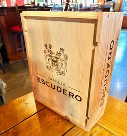 Familia Escudero Rioja Vertical 3-Pack